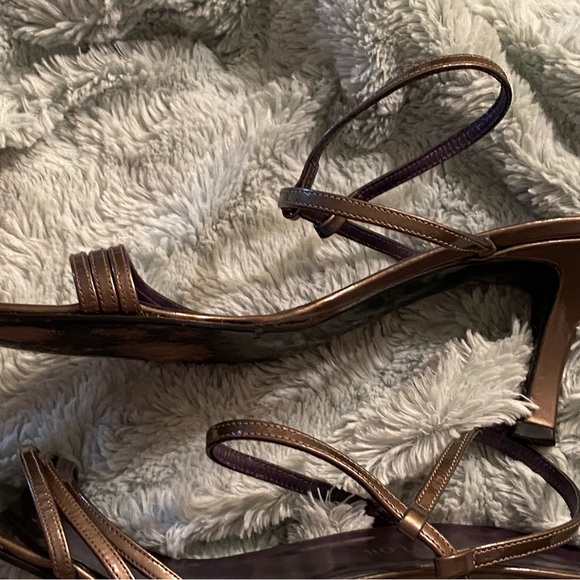Ann Taylor Bronze Strappy Heels - Like New - Picture 4 of 9